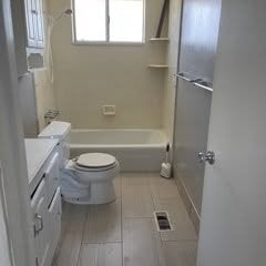 Building Photo - 55 W 990 S