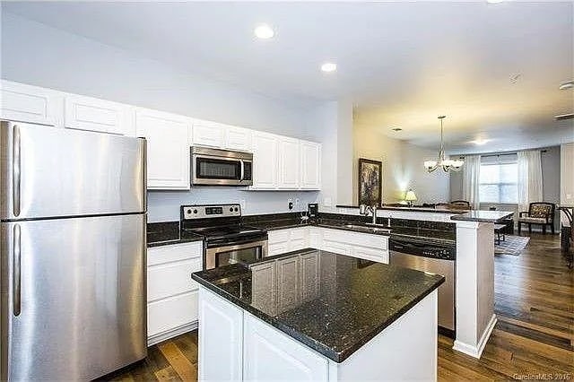 Building Photo - 1115 Ilana Ct