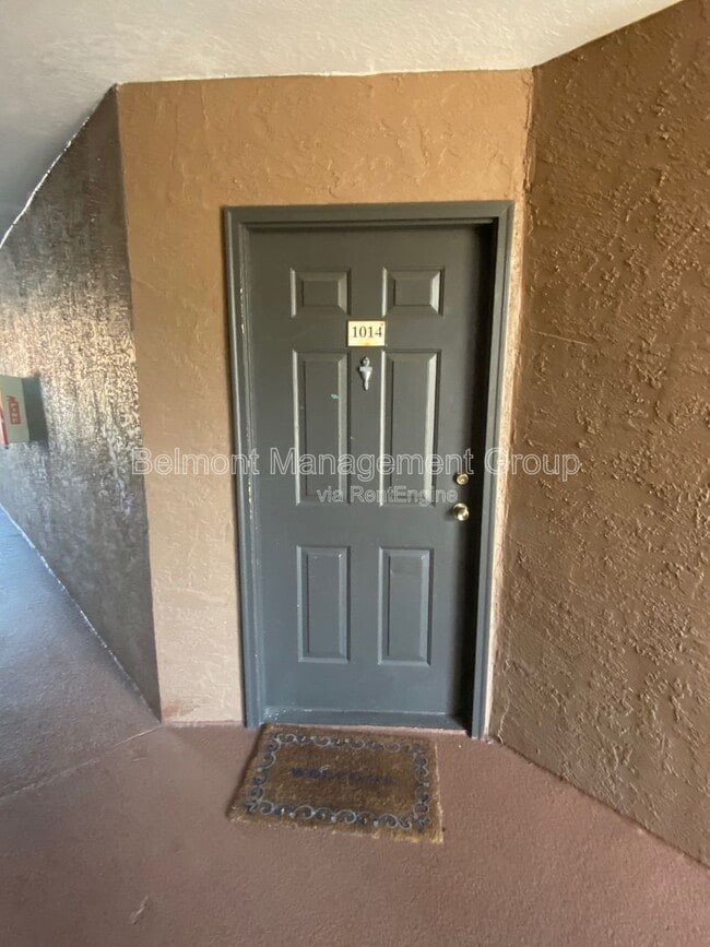 Building Photo - 4630 Commander Dr