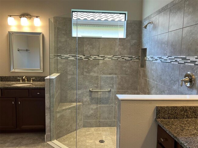 Building Photo - 5636 Cantucci St