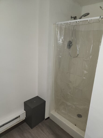 Building Photo - 48 E Gay St