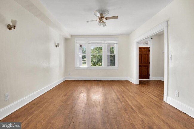 Building Photo - 5731 9th St NW