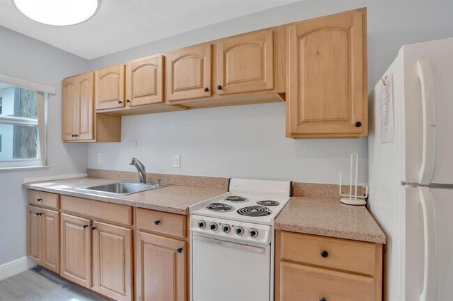 Building Photo - 4228 N Ocean Blvd