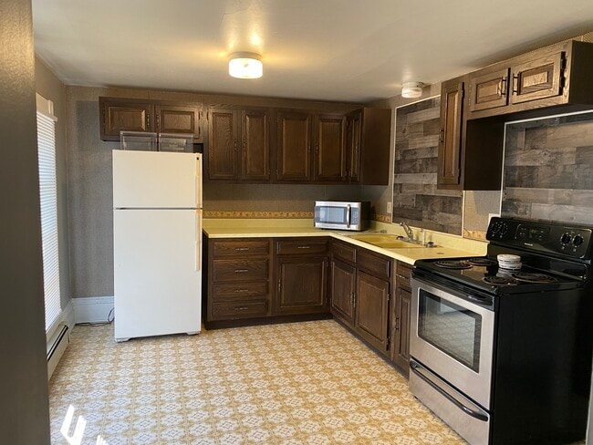Building Photo - Chicora Triplex