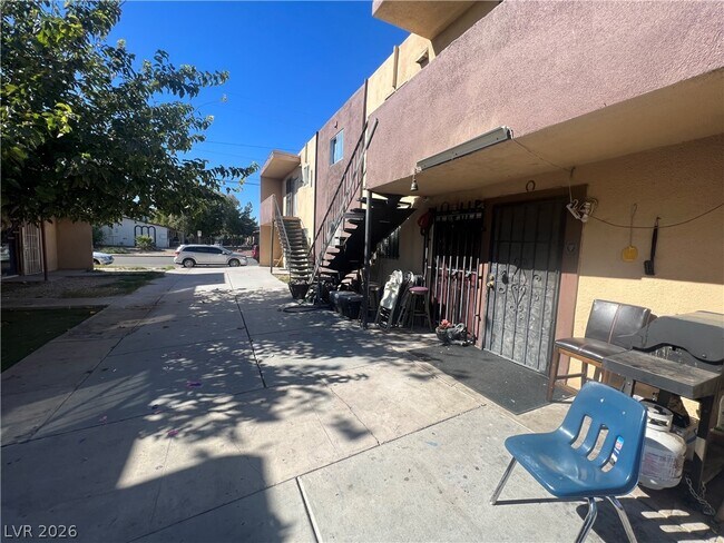 Building Photo - 1324 N 22nd St