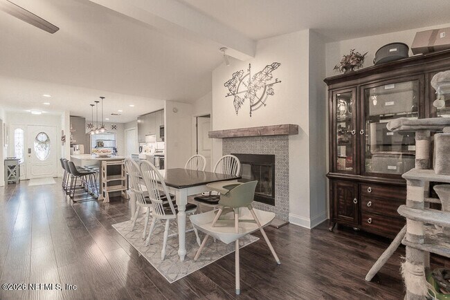 Building Photo - 12041 Wren Hollow Ct