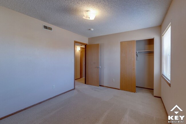 Bedroom - Mimosa Arms