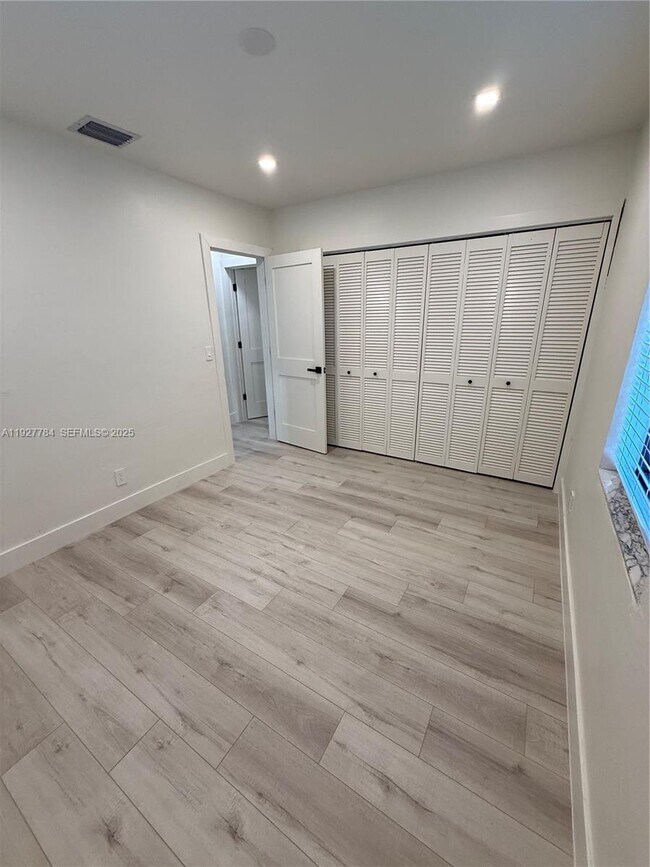 Building Photo - 5900 SW 6th St