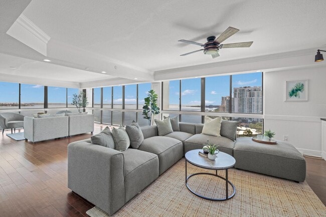 Building Photo - 3301 Bayshore Blvd