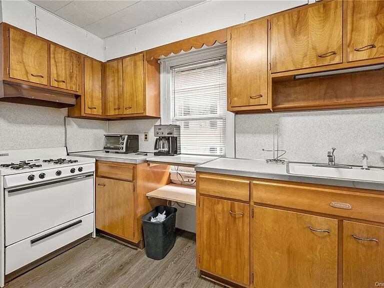 Kitchen - 23 Orchard St