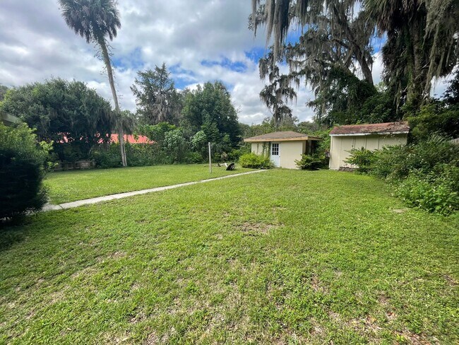 Building Photo - Fully Furnished 3BR/2BA Home in Dunnellon ...