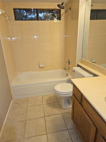 Building Photo - 1807 Chittam Dr