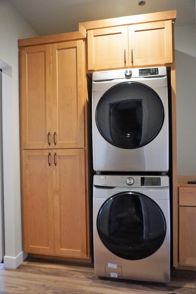 Building Photo - 4154 Arthur Dr