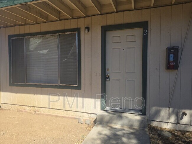 Building Photo - 1340 N Sierra St