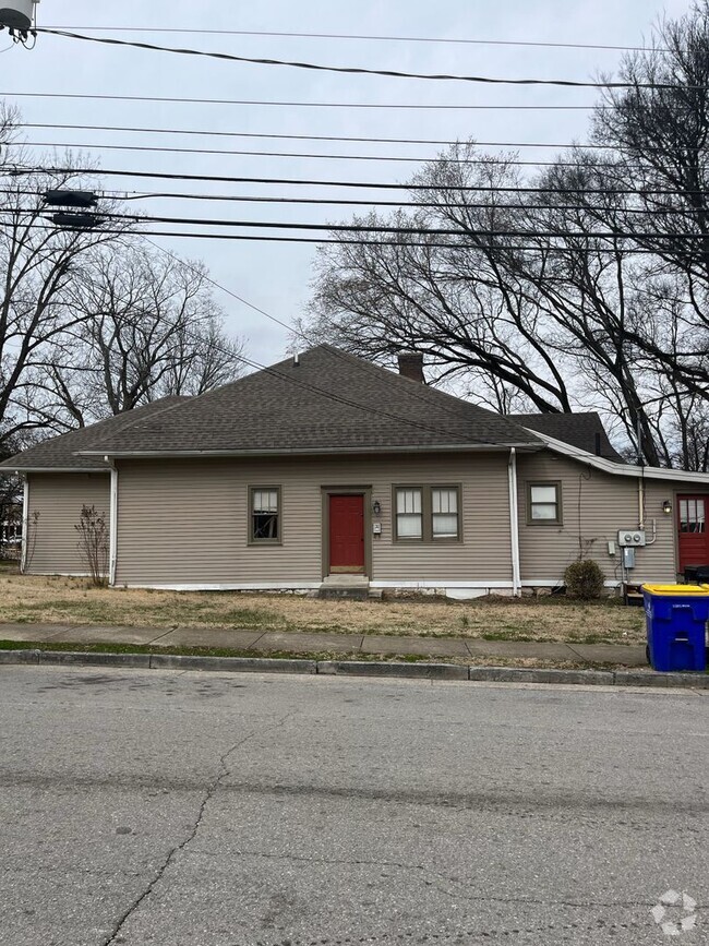Building Photo - 1127 Park St