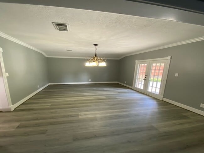 Building Photo - 12803 Cloverwood Dr