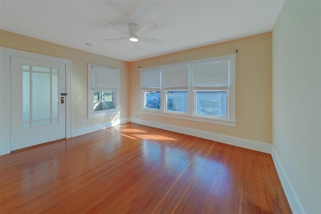 Building Photo - 4642 7th Ave N