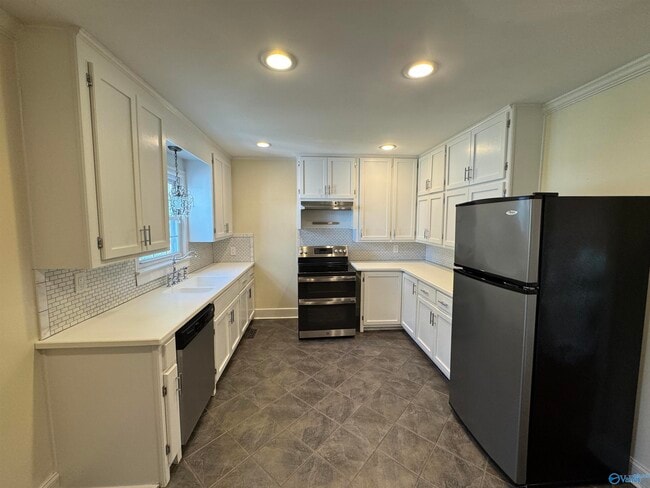 Building Photo - 2713 Hastings Rd SW