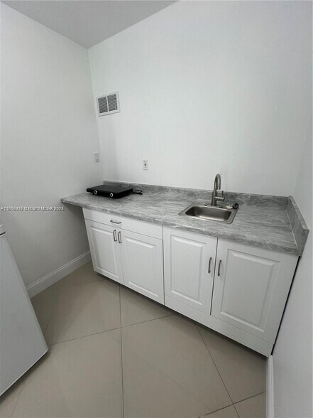 Building Photo - 14813 SW 171st Ter