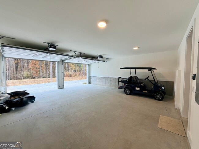 Building Photo - 940 Laurel Brooke Ave