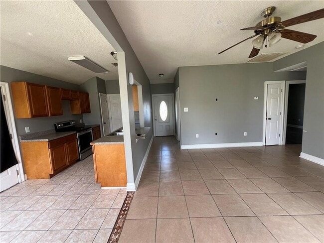 Building Photo - 5620 4th St