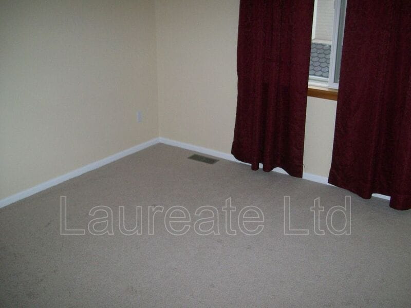 Building Photo - 8521 S Upham Way