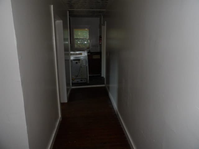 Hall Way - 1006 White Oak Ext