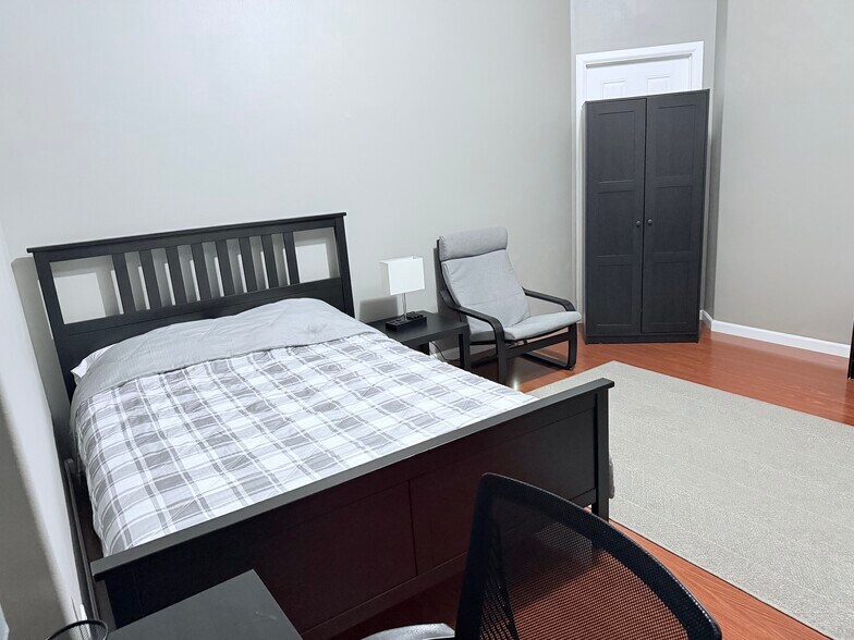 Building Photo - 15332 Ashworth Ave N