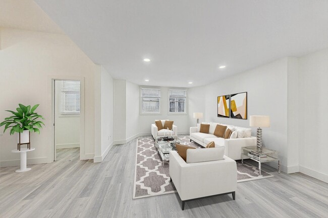 Floorplan - Niles Station