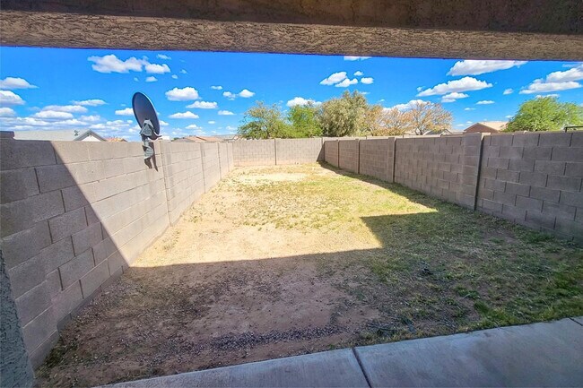 Building Photo - 15547 S Moon Valley Rd