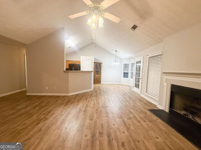 Building Photo - 5555 Grove Place Crossing SW