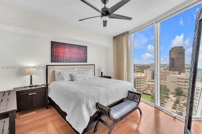 Building Photo - 333 Las Olas Way