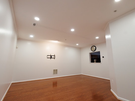Building Photo - 4011 Eastview Ct