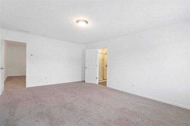 Building Photo - 5740 Thornton Dr