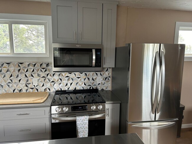 Building Photo - FOR RENT: Unfurnished Barndominium upstairs apartment, 1 bed, 1 bath with AC - Pet Friendly