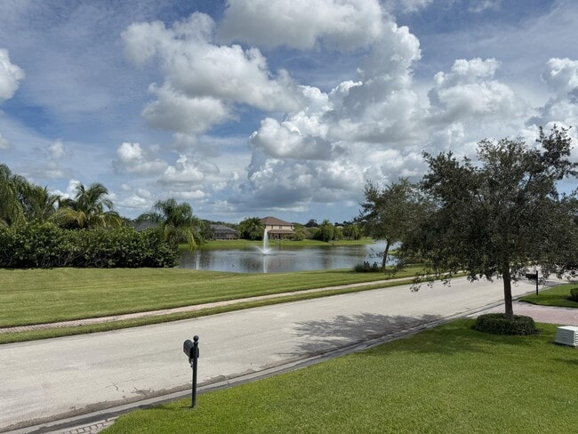 Building Photo - 1203 Scarlet Oak Cir
