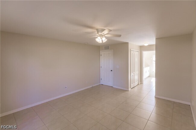 Building Photo - 2809 NW 12th Ln