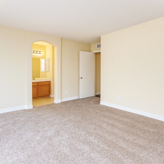 Building Photo - 23993 W Pecan Rd