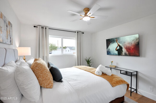 Building Photo - 7320 E Latham St