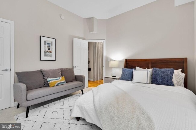 Building Photo - 2201 K St NW