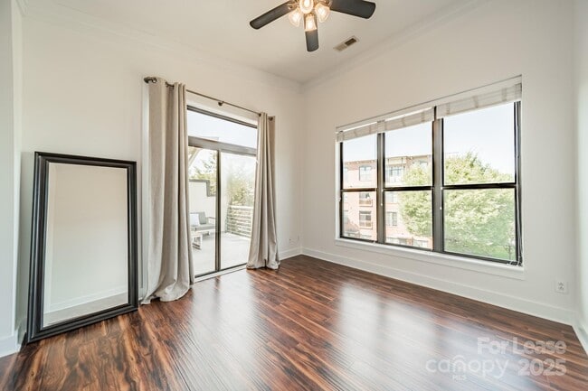 Building Photo - 3254 Noda Blvd