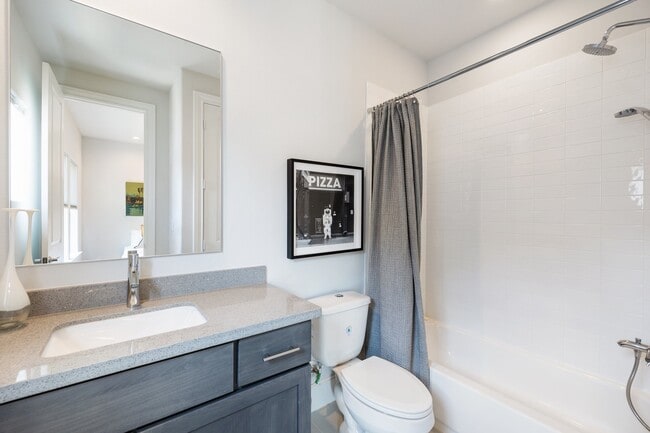 Building Photo - 2711 Stelter Pl