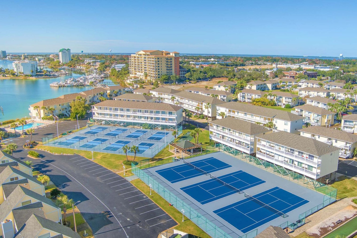 Building Photo - 775 Gulf Shore Dr