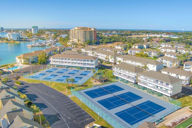 Building Photo - 775 Gulf Shore Dr