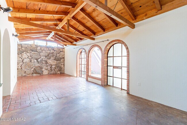Building Photo - 6259 E Timrod St