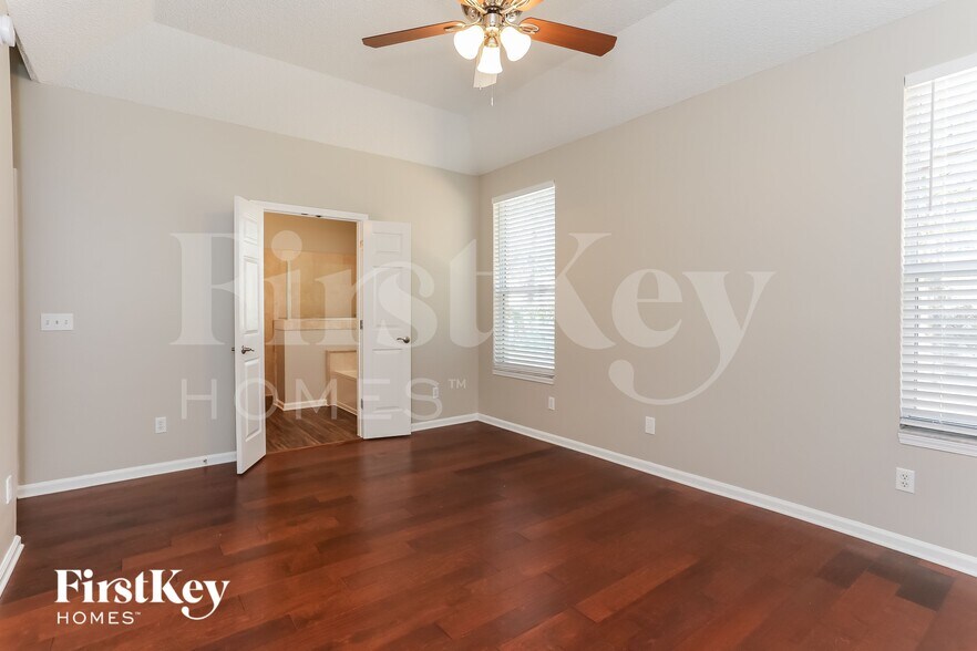 Building Photo - 8311 Abbeyfield Dr
