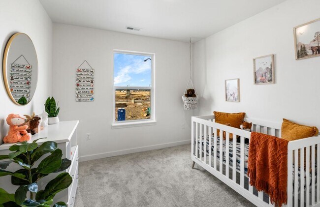 Building Photo - 603 Mira Wy