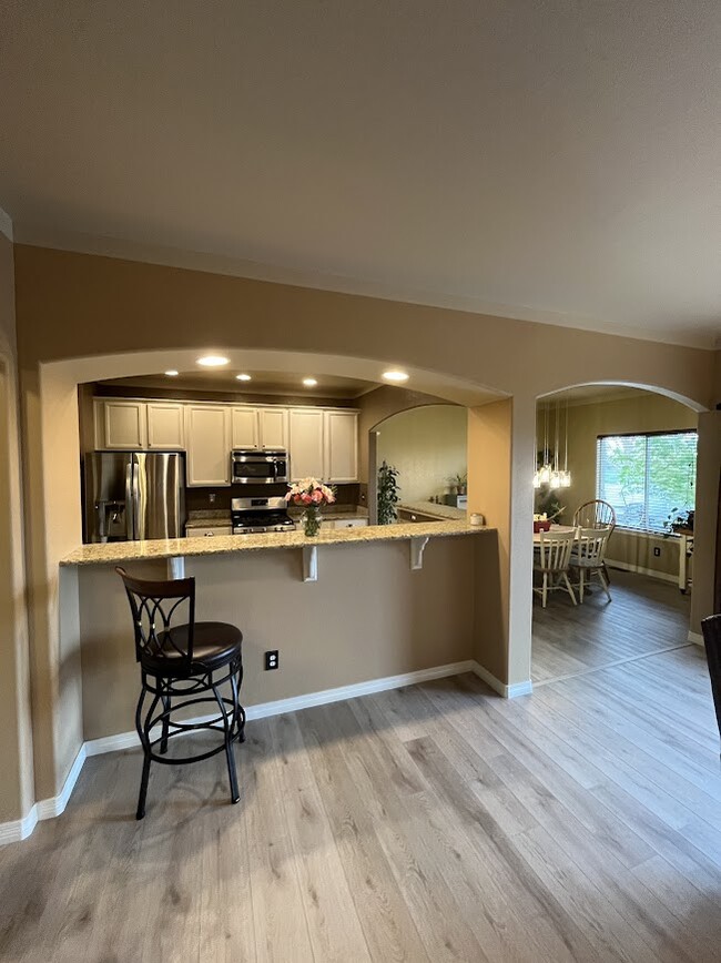 Building Photo - 964 Pyxis Dr
