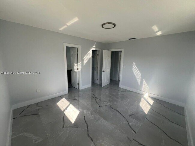 Building Photo - 3300 SW 127th Ct