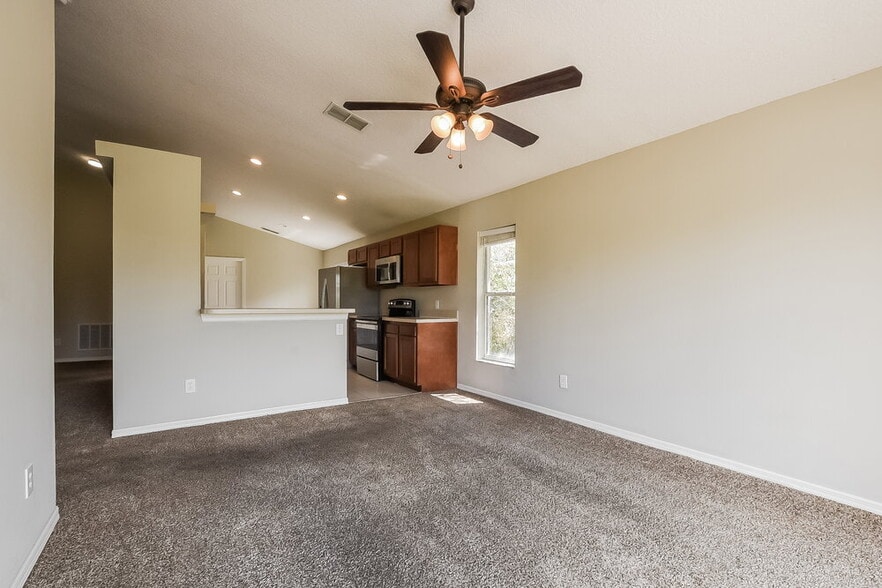 Building Photo - 2331 Cobblefield Cir